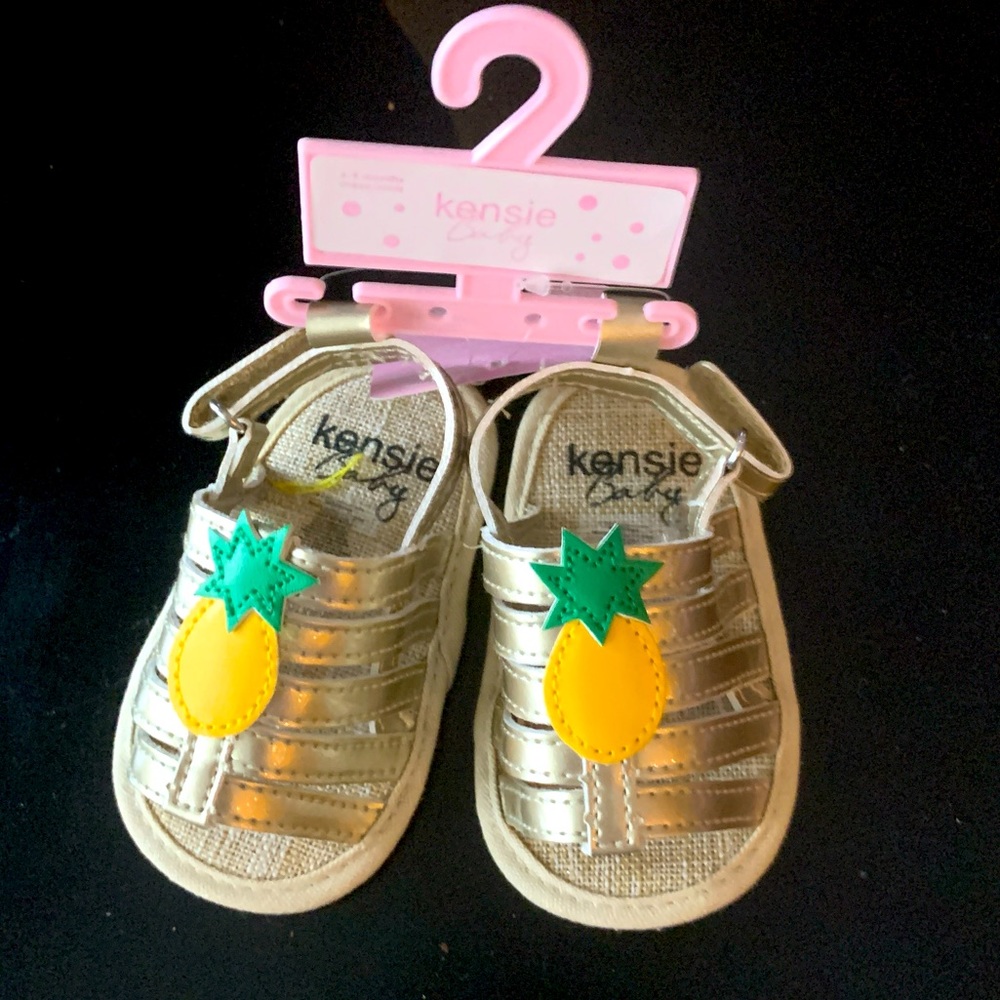 New - Kensie Baby - Sandals 🍍